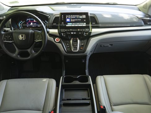 Used 2024 Honda Odyssey EX-L image 27