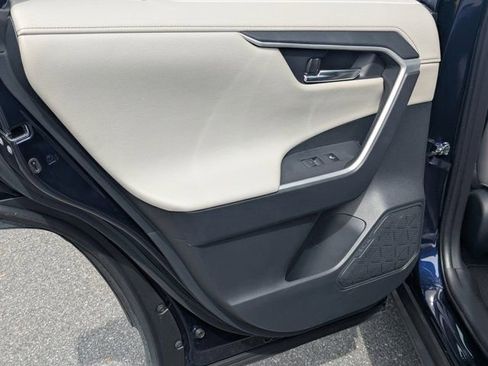 Used 2025 Toyota RAV4 Limited w/ Advanced Technology Package image 18