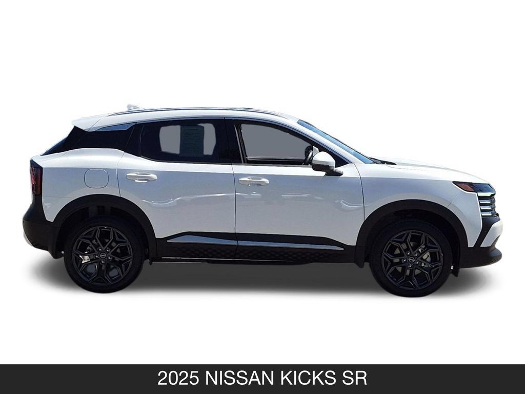 Certified 2025 Nissan Kicks SR FWD image 6