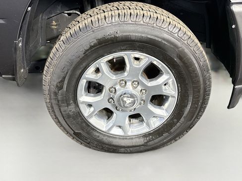 Used 2024 RAM 2500 Laramie image 31
