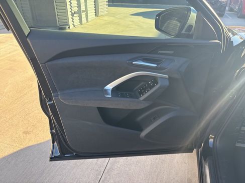 New 2025 Audi SQ5 Premium Plus image 10