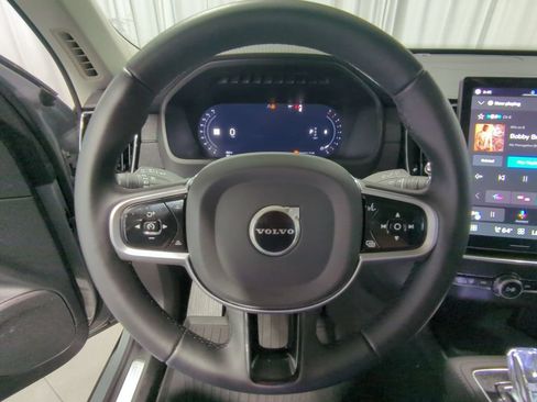 Used 2026 Volvo XC90 B5 Plus w/ Protection Package AWD/4WD image 27