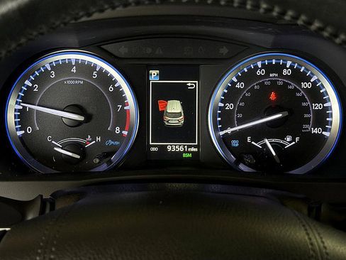 Used 2019 Toyota Highlander XLE image 13