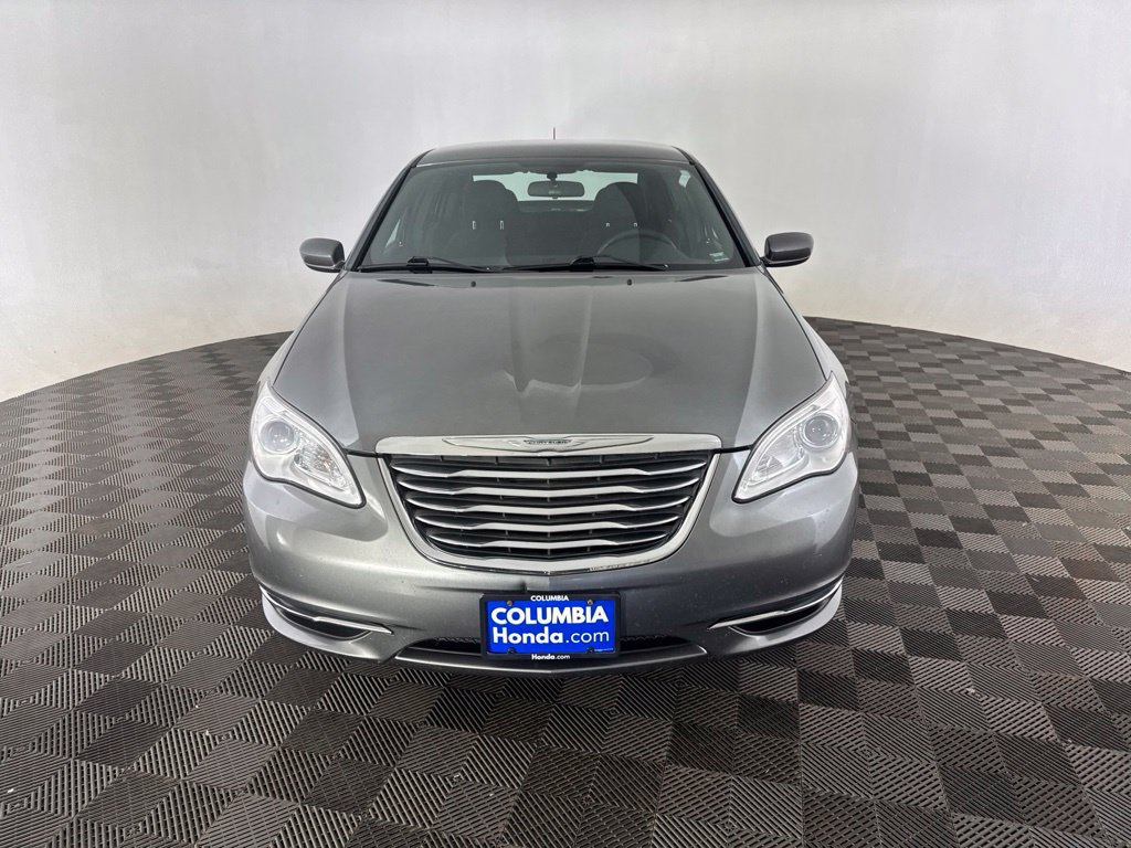 Used 2012 Chrysler 200 Touring w/ Cold Weather Group FWD image 2