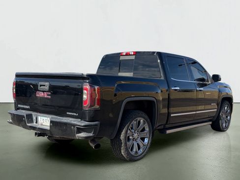 Used 2018 GMC Sierra 1500 Denali w/ Denali Ultimate Package AWD/4WD image 3