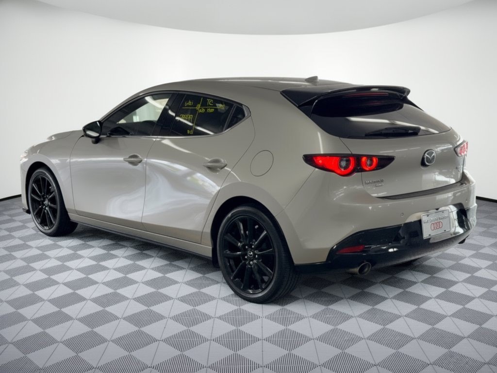 Used 2024 MAZDA MAZDA3 Hatchback w/Premium Plus Pkg AWD/4WD image 3
