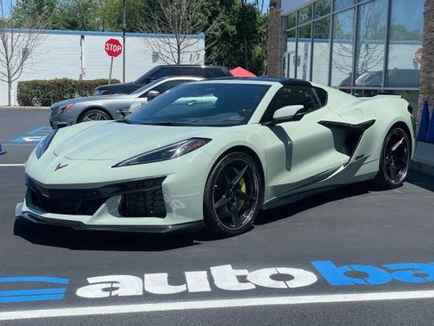 Used 2024 Chevrolet Corvette E-Ray AWD/4WD image 9