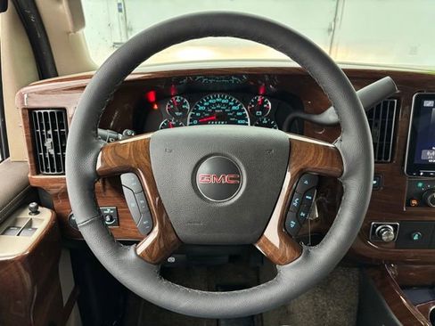 New 2026 GMC Savana 2500 w/ Driver Convenience Package RWD image 33