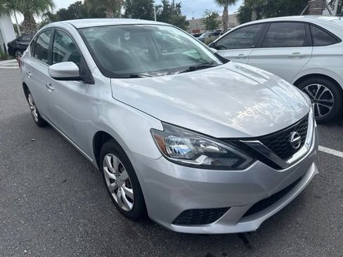 Used 2018 Nissan Sentra S FWD image 1