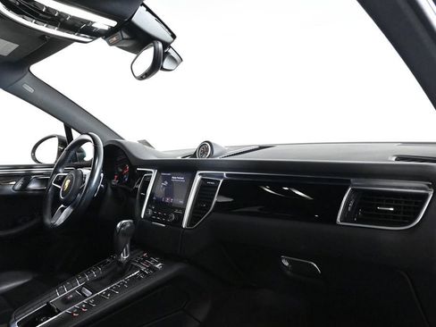 Certified 2018 Porsche Macan S AWD/4WD image 17