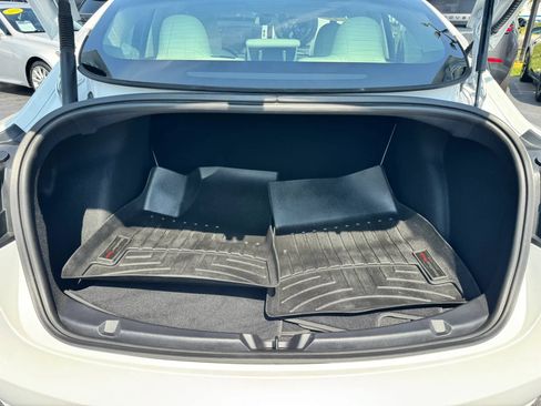 Used 2022 Tesla Model 3 Long Range AWD/4WD image 36