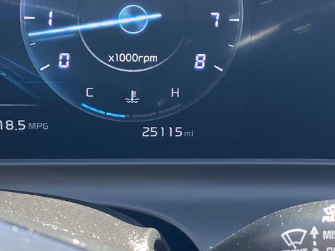 Certified 2024 Kia Seltos EX FWD image 30