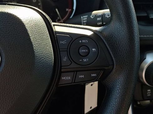 Certified 2025 Toyota RAV4 LE AWD/4WD image 22