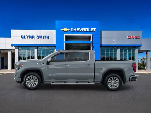 Used 2024 GMC Sierra 1500 Denali w/ Technology Package RWD image 13