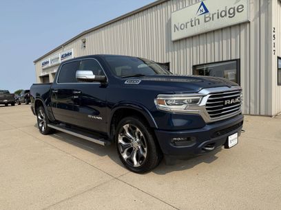 Used 2022 RAM 1500 Limited w/ Body-Colour Bumper Group