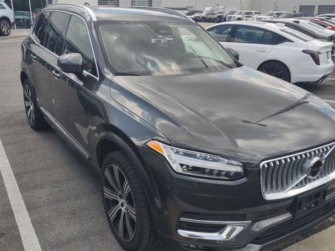 Used 2024 Volvo XC90 B5 Plus AWD/4WD image 4