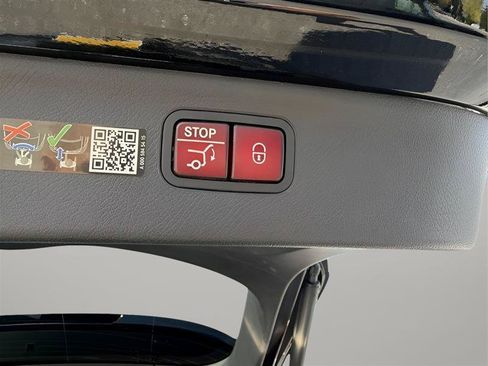 Used 2023 Mercedes-Benz EQS 450+ SUV image 41
