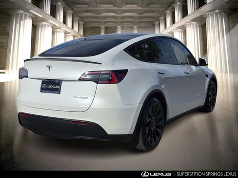 Used 2021 Tesla Model Y Performance image 5