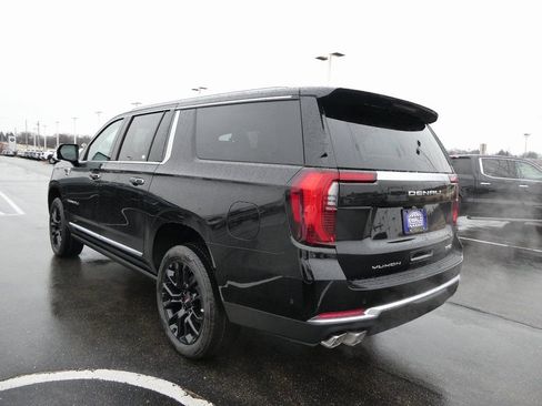 New 2026 GMC Yukon XL Denali w/ Sun & Power Step Package AWD/4WD image 39