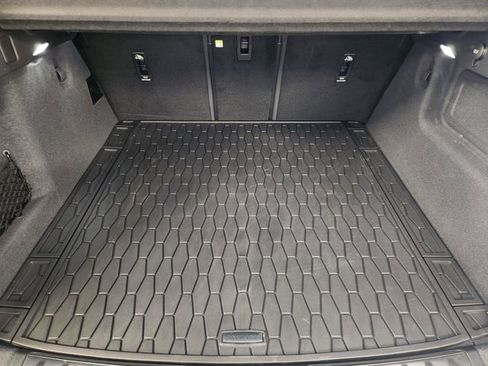 New 2026 Jaguar F-PACE R-Dynamic S image 34