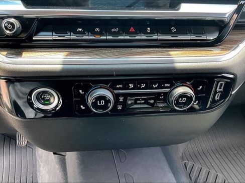 Used 2024 Chevrolet Silverado 1500 LT AWD/4WD image 17