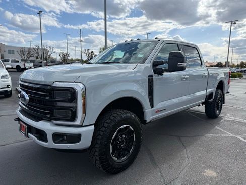 Used 2026 Ford F250 Platinum AWD/4WD image 3