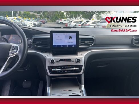 Used 2023 Ford Explorer XLT w/ Equipment Group 202A image 20