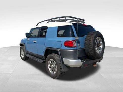 Used 2011 Toyota FJ Cruiser 4WD w/ Upgrade Pkg image 7