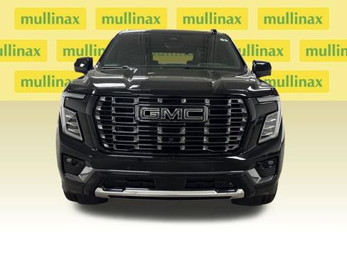 Certified 2025 GMC Yukon Denali Ultimate w/ LPO, Floor Liner Package image 4