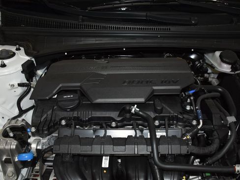 New 2026 Hyundai Elantra Sport FWD image 7