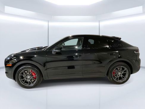 Certified 2026 Porsche Cayenne S AWD/4WD image 2