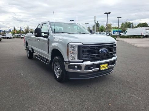 New 2026 Ford F250 XL w/ XL Chrome Package image 8