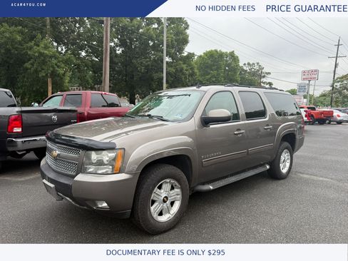 Used 2011 Chevrolet Suburban LT w/ Luxury Package AWD/4WD image 1