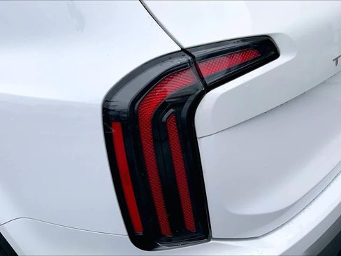 Used 2024 Kia Telluride SX Prestige image 27