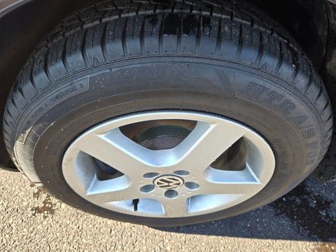 Used 2003 Volkswagen Jetta GL image 23