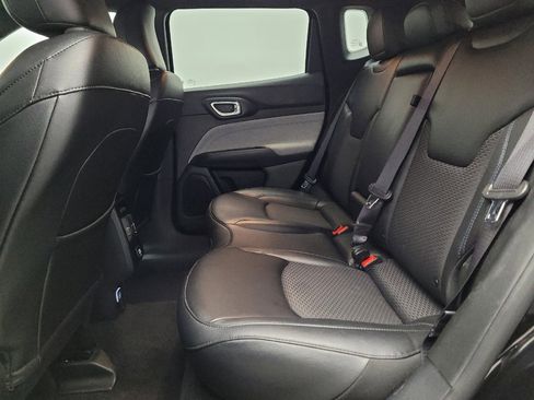 Used 2024 Jeep Compass Latitude w/ Altitude Special Edition image 18