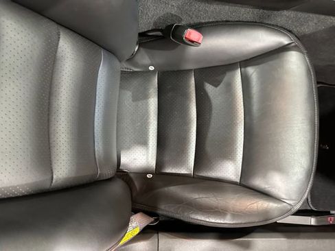 Used 2005 Chevrolet Corvette Convertible w/ Preferred Equipment Group RWD image 20