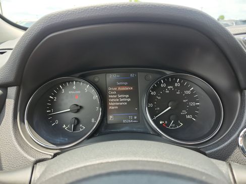 Used 2020 Nissan Rogue SL FWD image 16