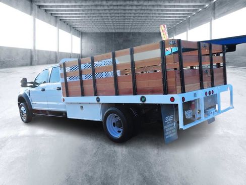 Used 2022 Ford F550 XL w/ Power Equipment Group image 4