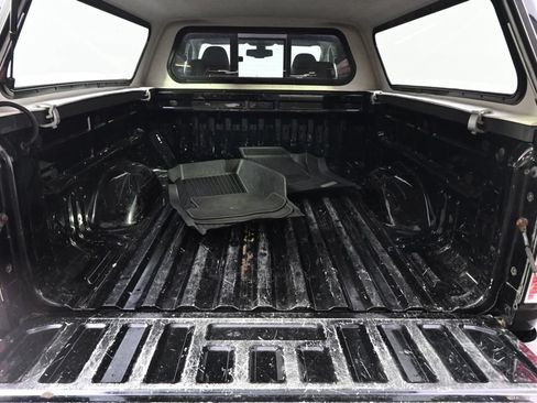 Used 2018 GMC Canyon SLE w/ SLE Convenience Package AWD/4WD image 16