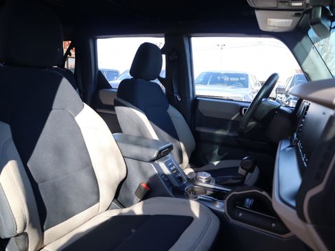 Used 2022 Ford Bronco Big Bend image 32