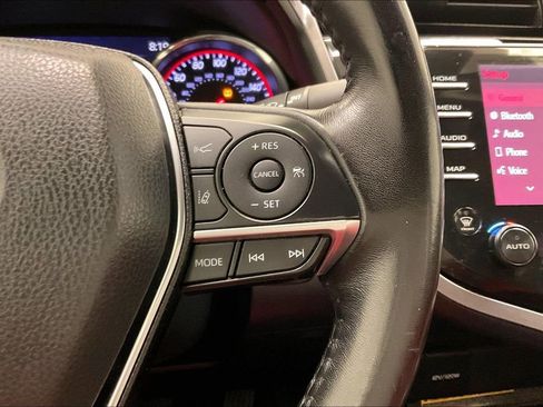 Used 2019 Toyota Camry XSE image 17