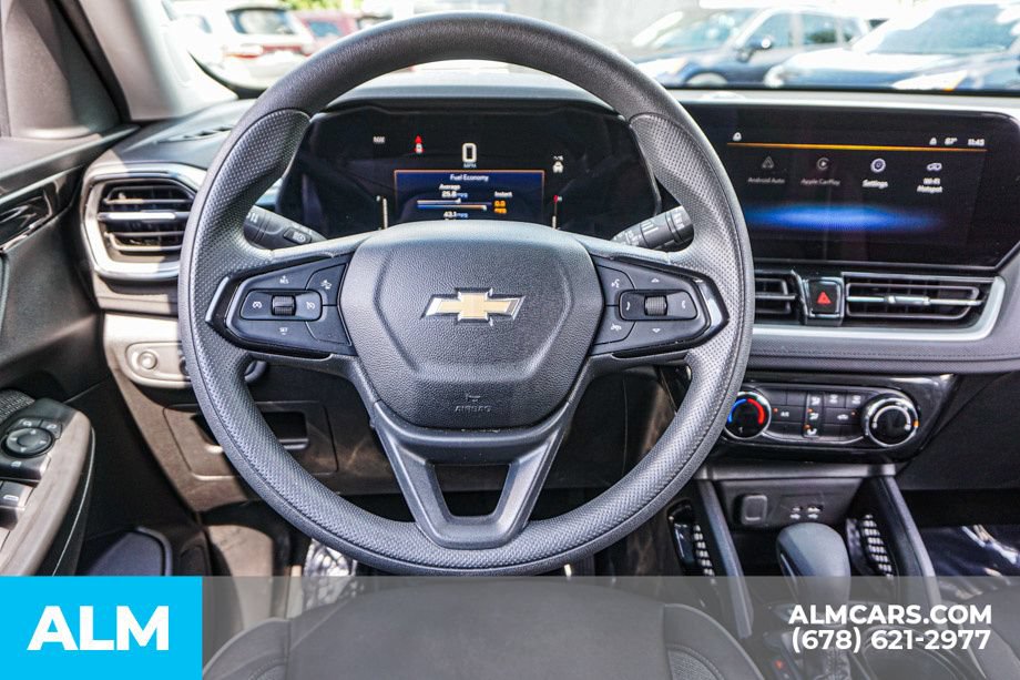 Used 2025 Chevrolet TrailBlazer LT FWD image 27
