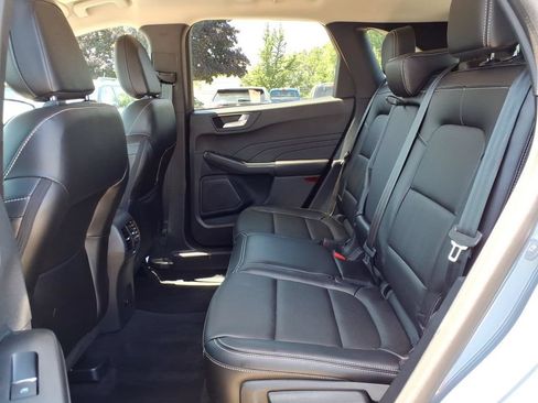 Used 2023 Ford Escape Platinum AWD/4WD image 9