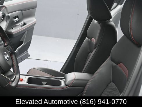 Used 2025 Nissan Kicks SR w/ Illumination Package AWD/4WD image 14