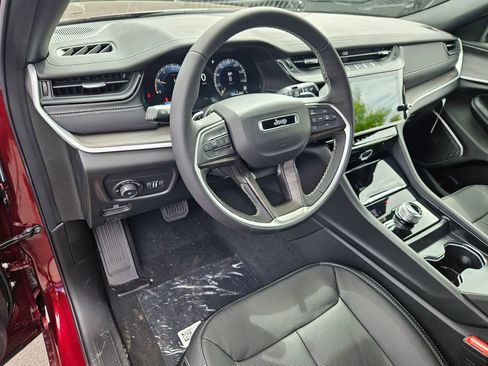 New 2026 Jeep Grand Cherokee L Limited AWD/4WD image 13