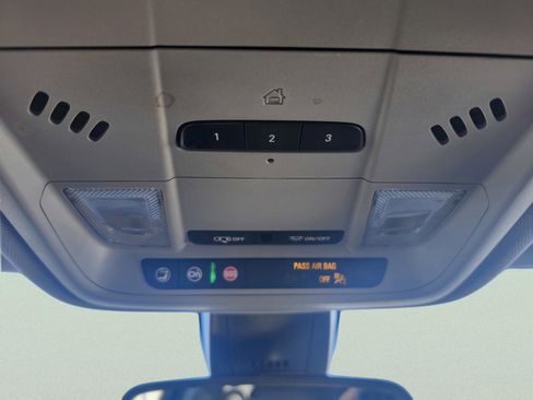 Used 2023 Chevrolet Blazer LT image 20