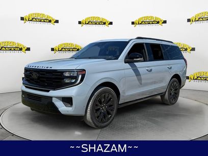 New 2025 Ford Expedition Platinum w/ Stealth Appearance Package