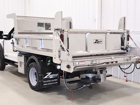 New 2026 Ford F550 4x4 Regular Cab Super Duty image 7