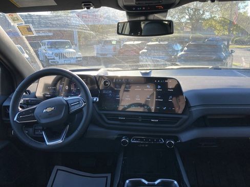 New 2026 Chevrolet Silverado EV LT image 11